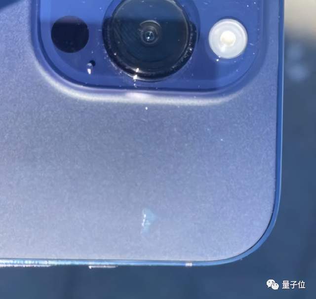 iPhone14pro紫色“掉漆”/ 苹果英伟达拒绝台积电涨价/ DALL·E取消排队…今日更多新鲜事在此